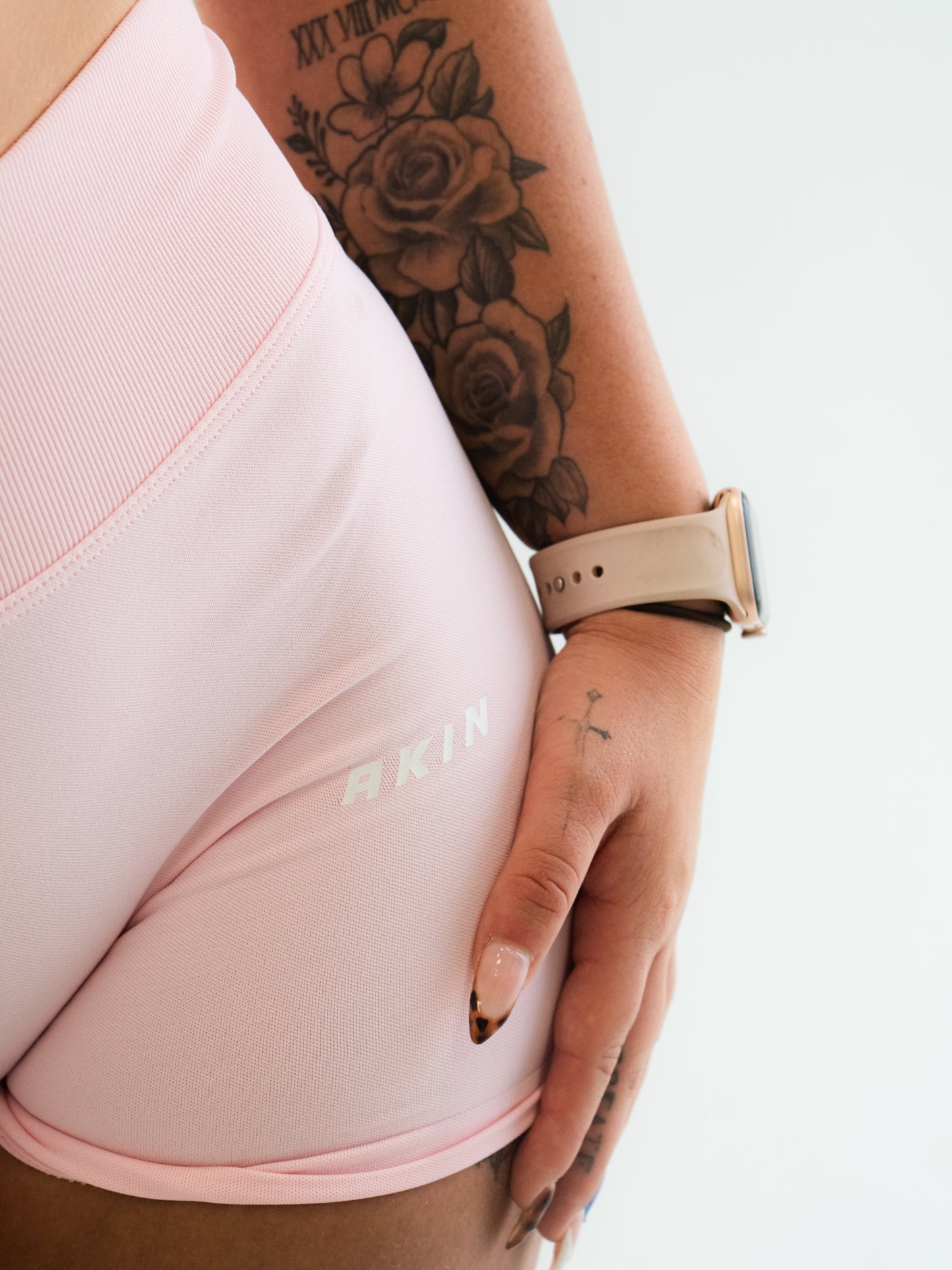 Essence 4" Scrunch Shorts Powder Pink